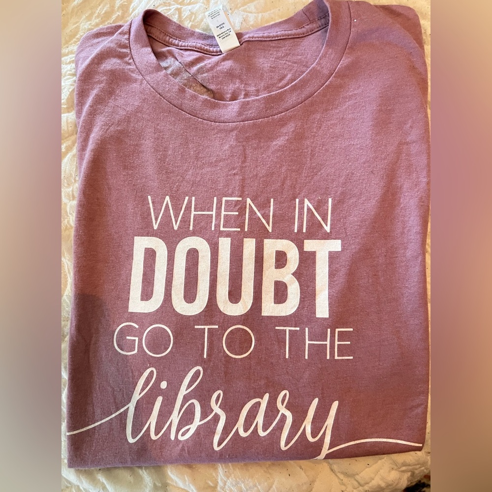Teacher Librarian shirts size Large Lot of 10 shirts - Picture 10 of 11